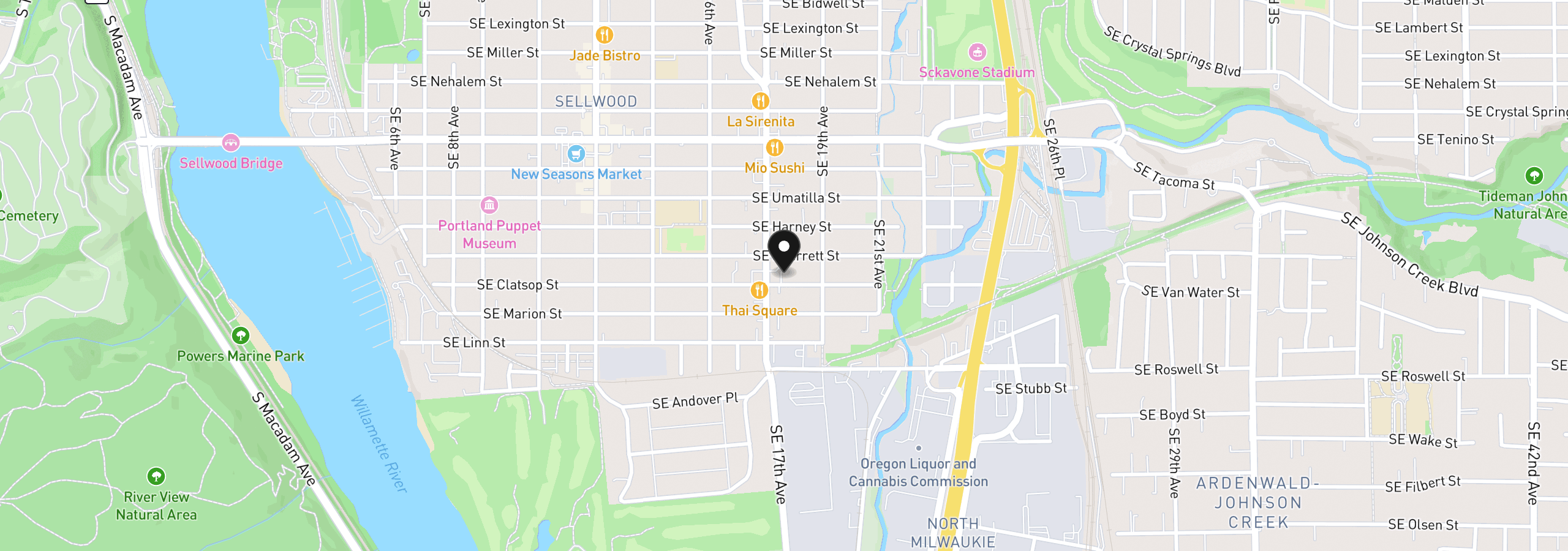 Map showing the location of 1729 SE Clatsop St, Portland, OR 97202