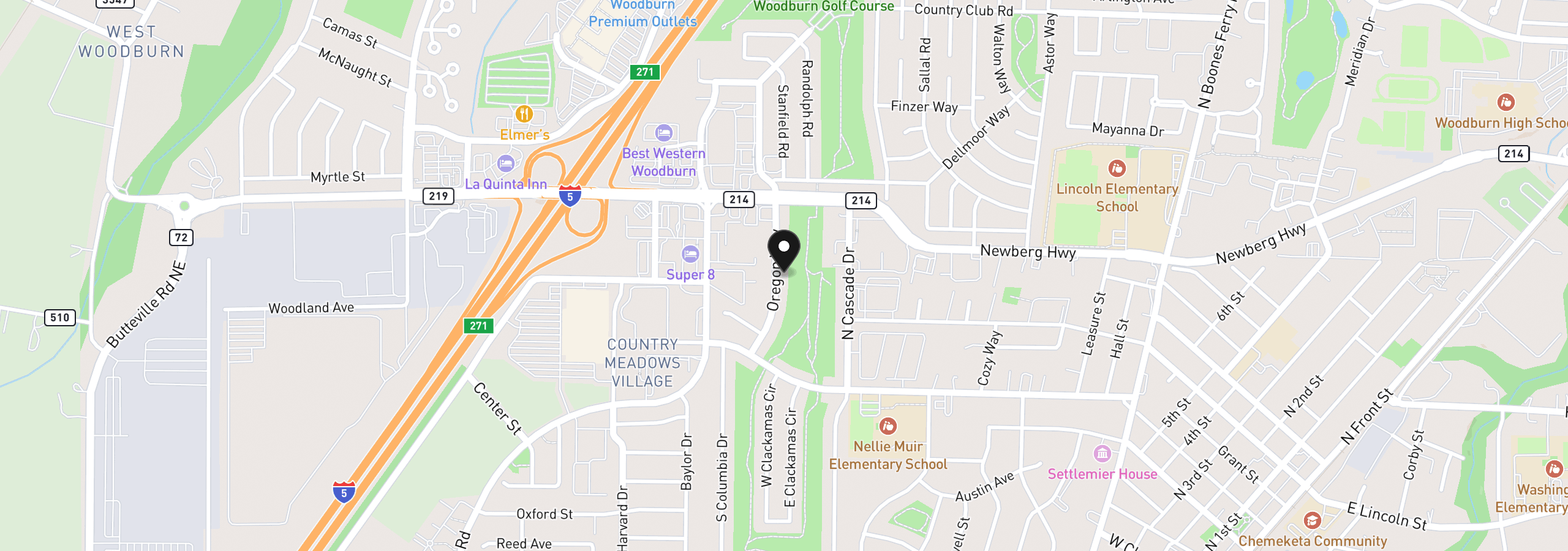Map showing the location of 828 Oregon Way, Woodburn, OR 97071