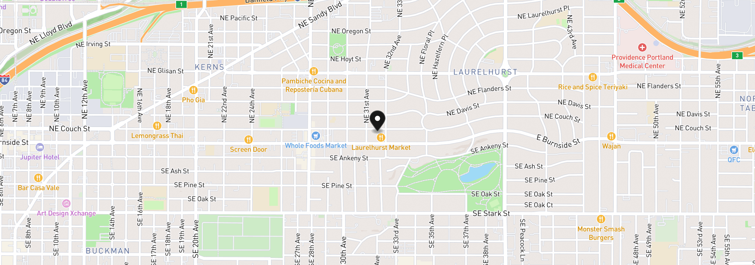 Map showing the location of 3136 NE Couch St, Portland, OR 97232